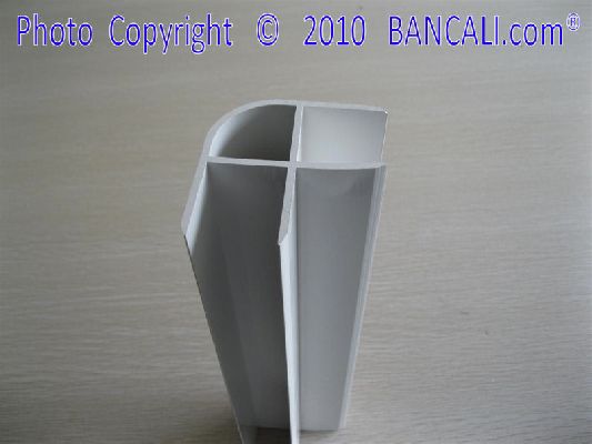 angolari-in-plastica-di-varie-misure-e-lunghezze-e-spessori
